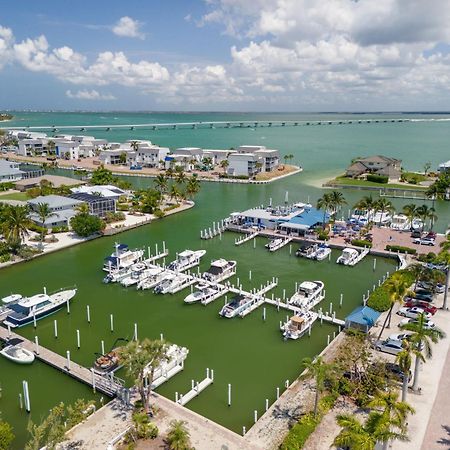 Grandma Dot'S House- Marina Villa With Pool And Bikes Sanibel Bagian luar foto