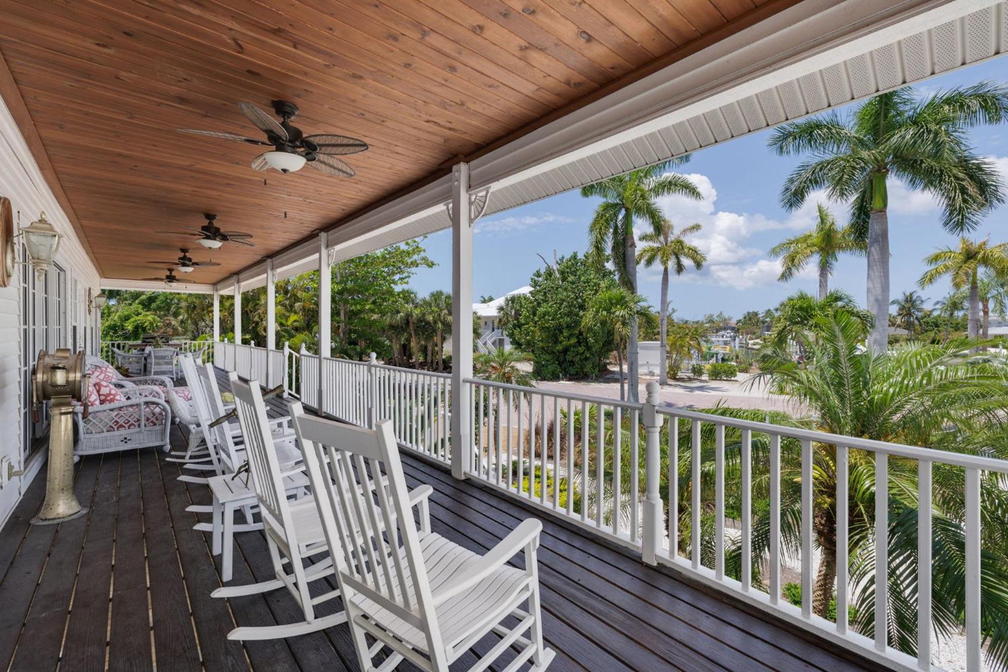 Grandma Dot'S House- Marina Villa With Pool And Bikes Sanibel Bagian luar foto